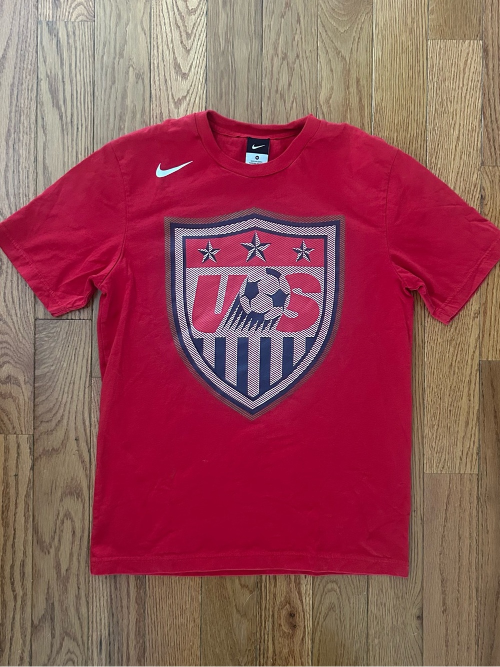 USA Big Crest Nike Retro T-Shirt Size Medium